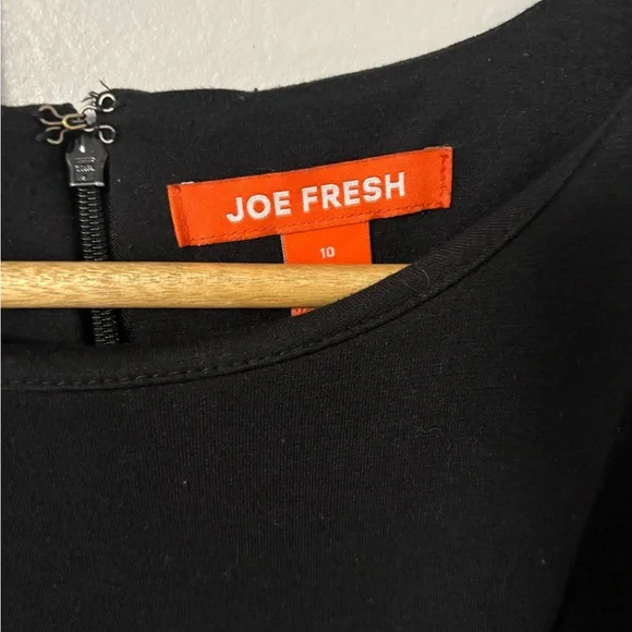 The Perfect Little Black Dress - Picture 3 of 6